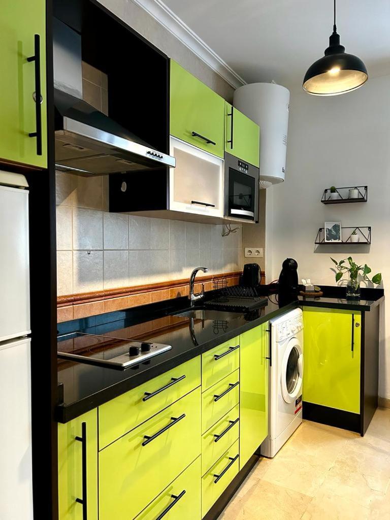 Green Duplex Mm City Center Малага Екстер'єр фото
